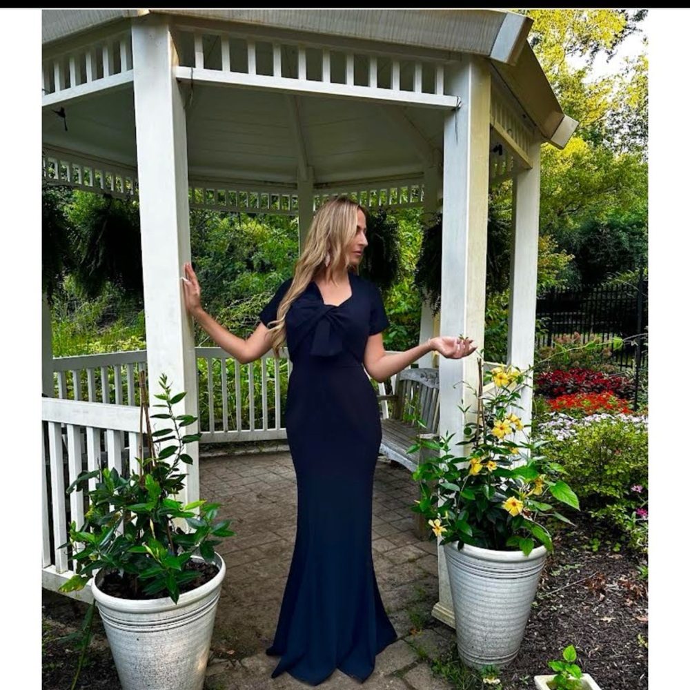 Shani NWT Elegant Navy Blue Short Sleeve Women's Formal Gown - Picture 3 of 10